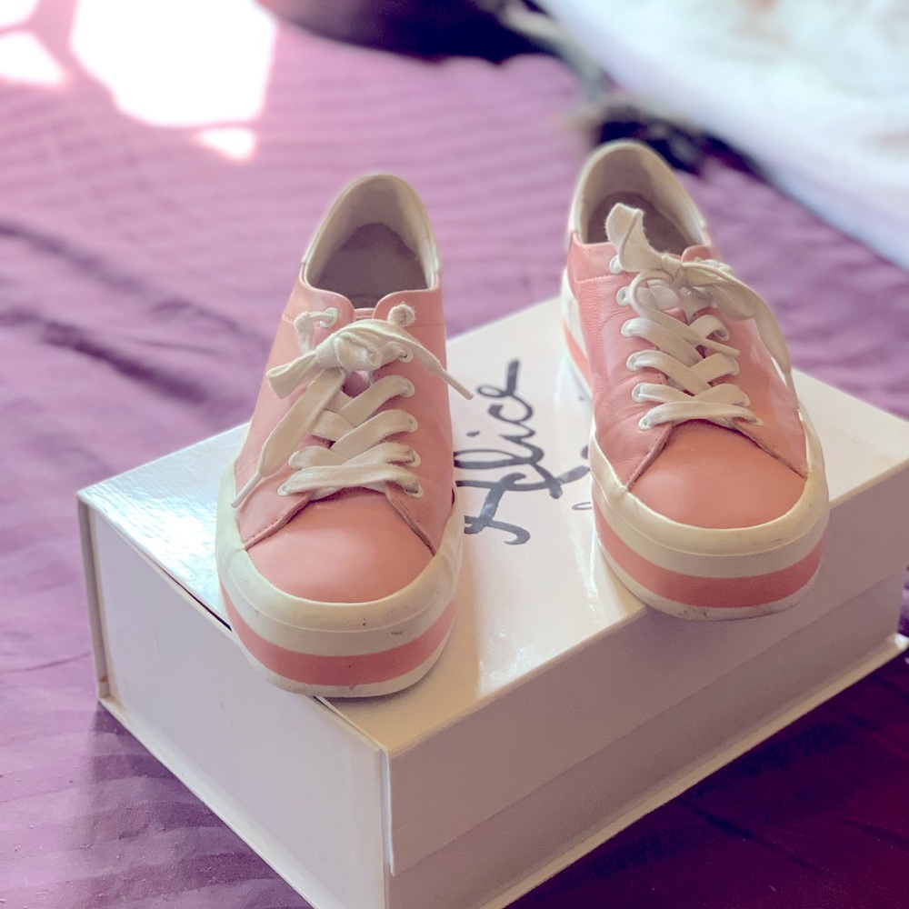 Alice & Olivia tennis shoes